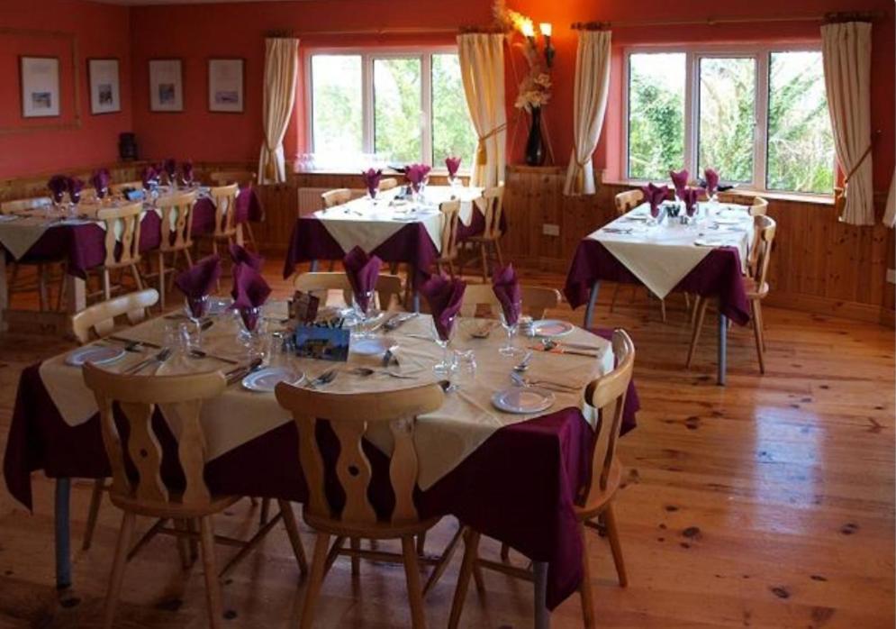Keane'S Bar & Restaurant Motel Lisdeen Kültér fotó